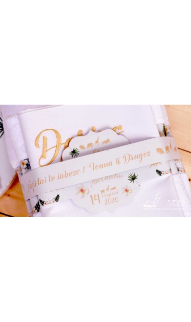 Trusou de botez cu broderie personalizata pentru baieti, Gold Jungle 17